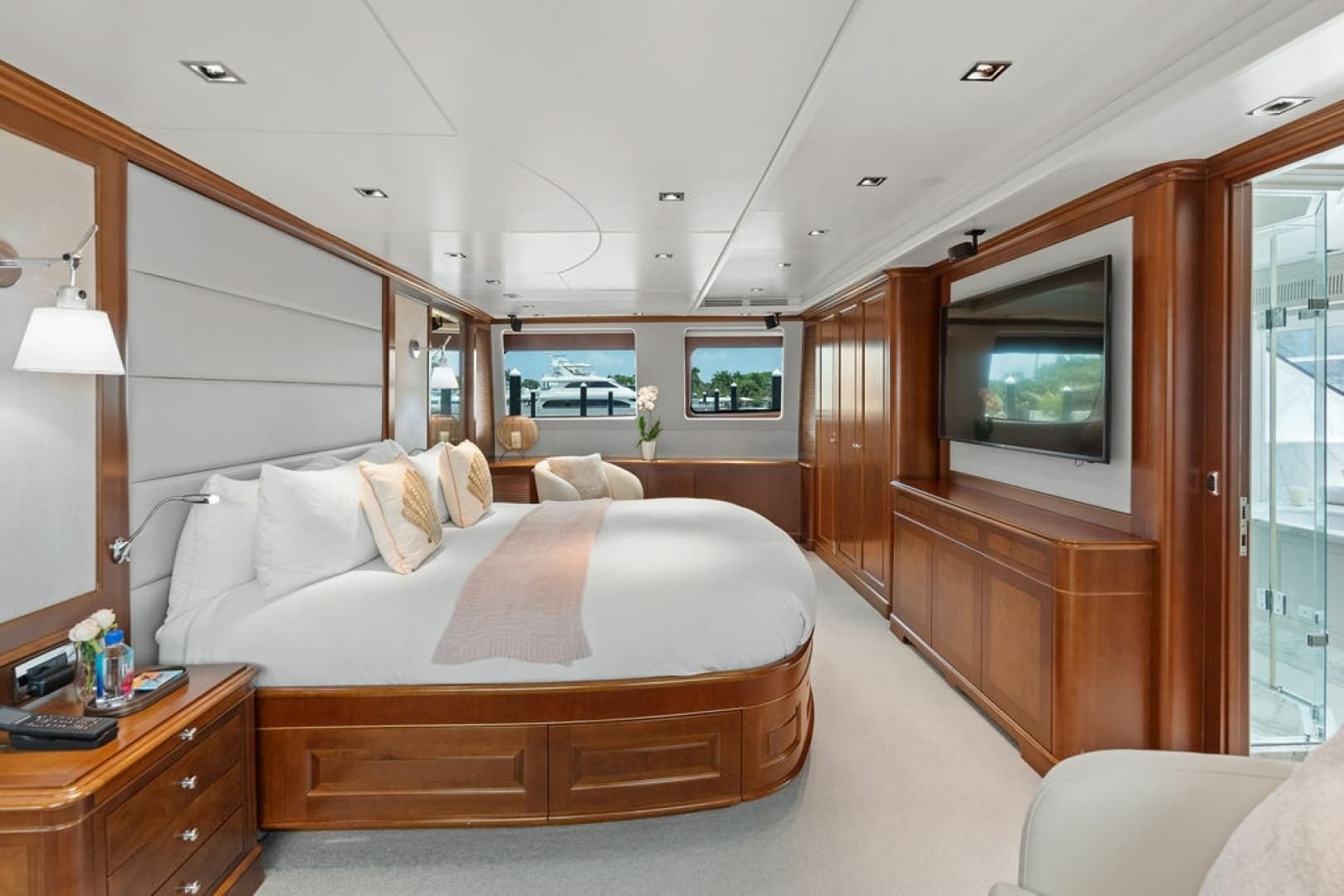 2008 Benetti 121 Classic photo 42