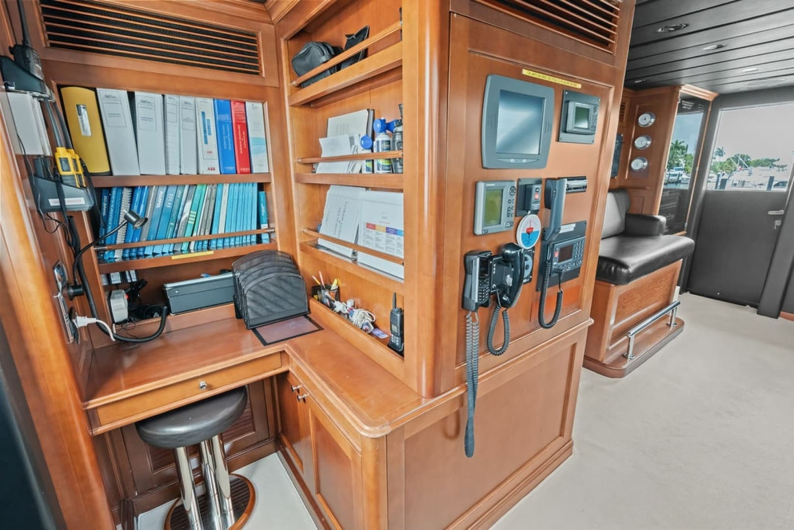 2008 Benetti 121 Classic photo 83