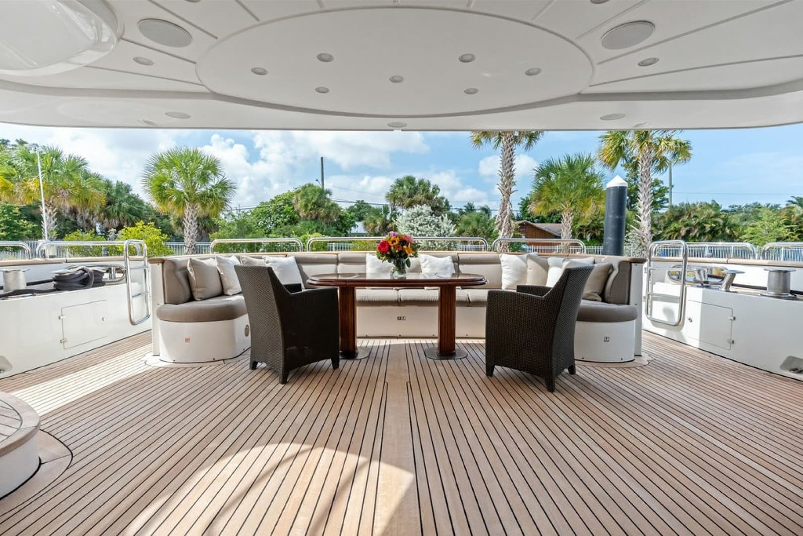 2008 Benetti 121 Classic photo 10