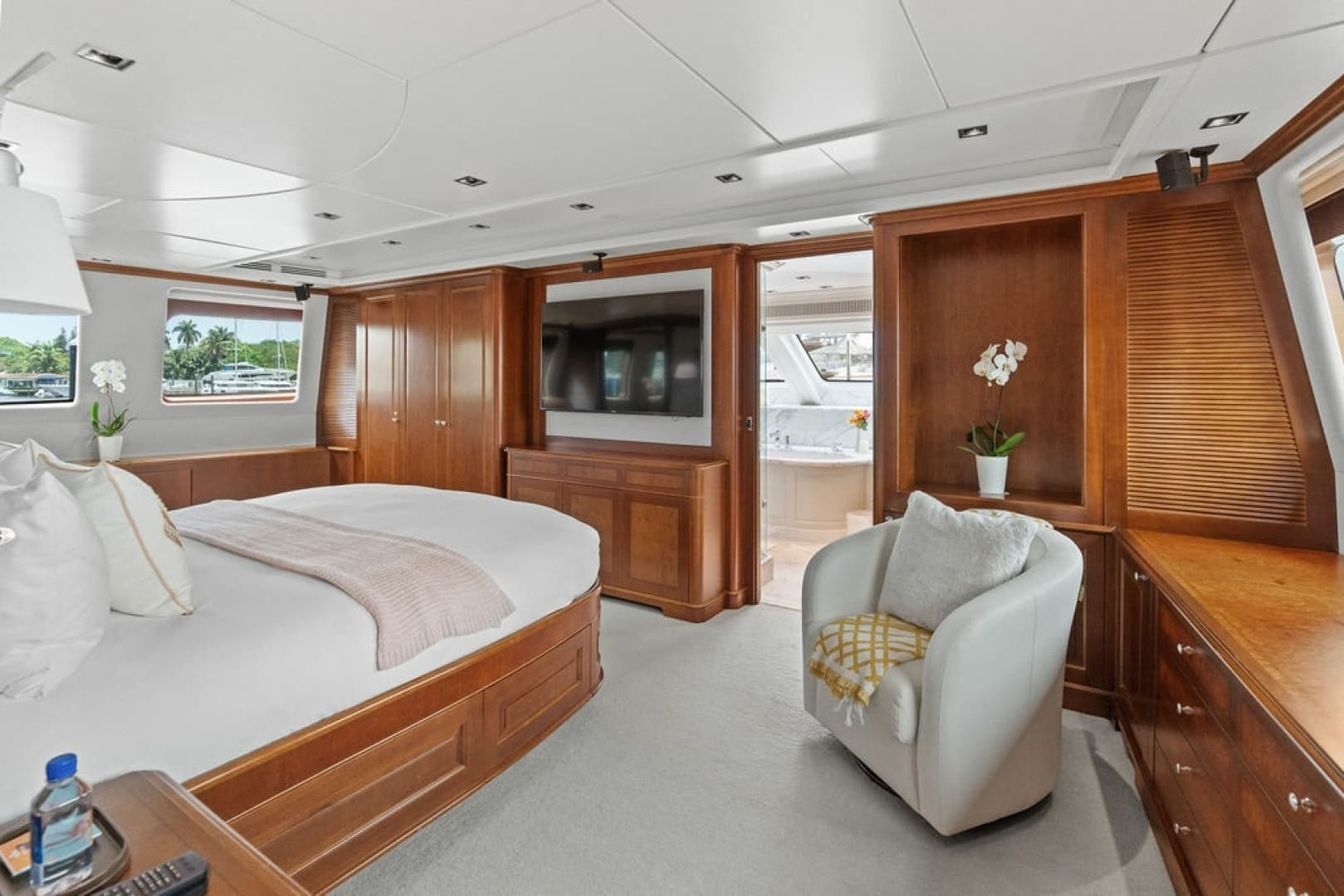 2008 Benetti 121 Classic photo 45