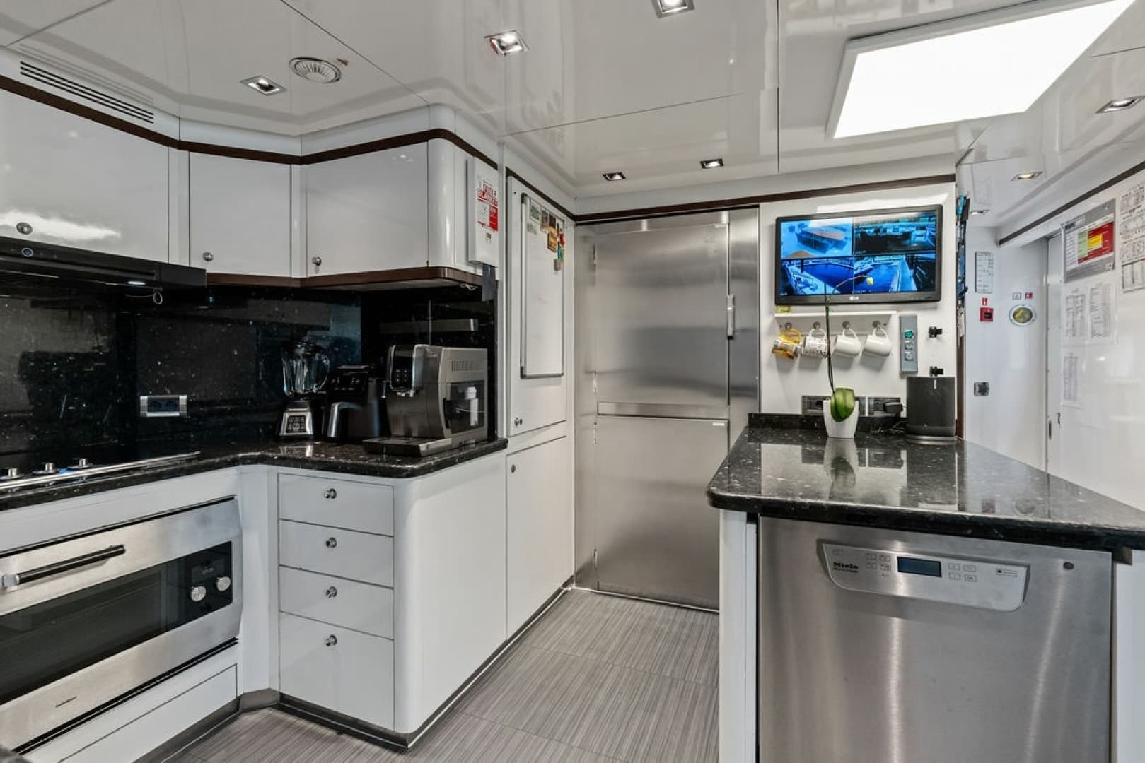 2008 Benetti 121 Classic photo 77