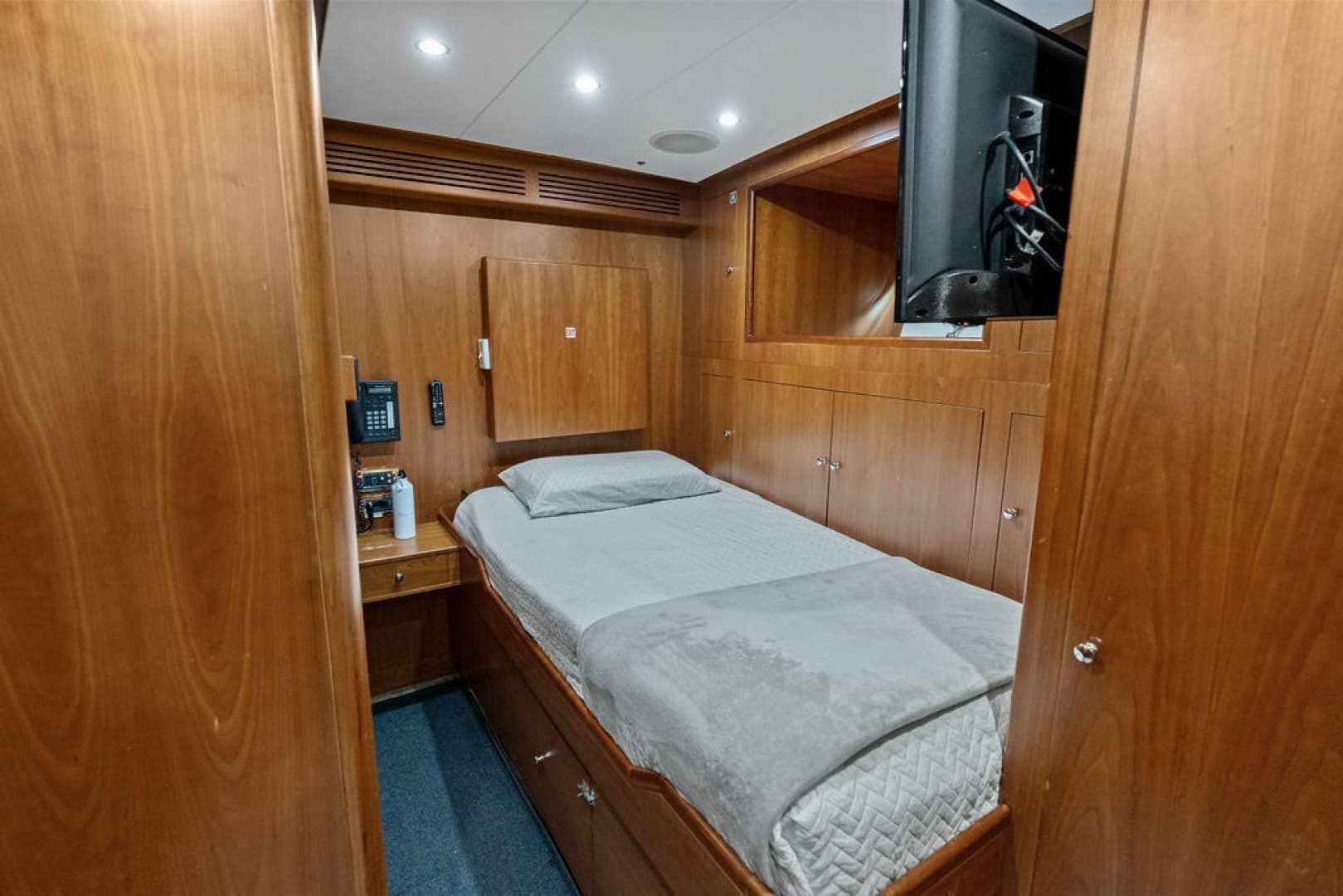 2008 Benetti 121 Classic photo 78