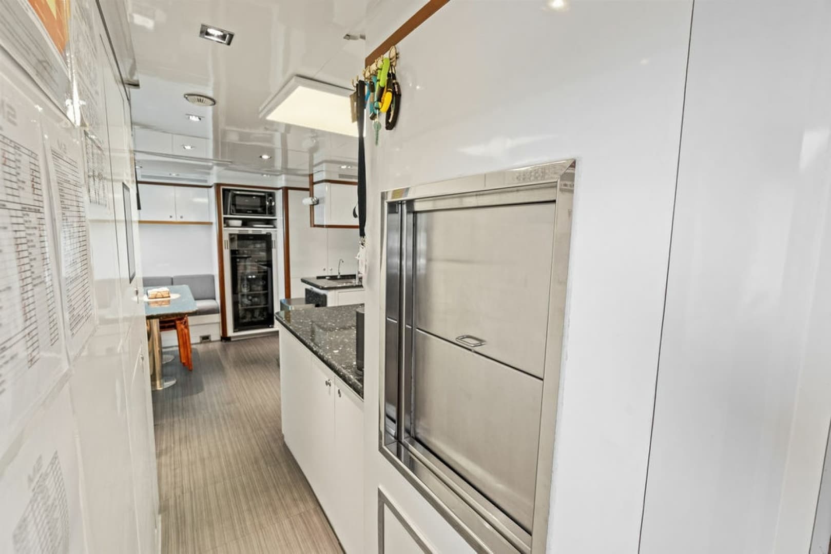 2008 Benetti 121 Classic photo 69