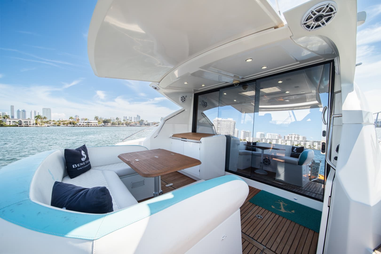2010 Beneteau Monte Carlo 47 photo 11