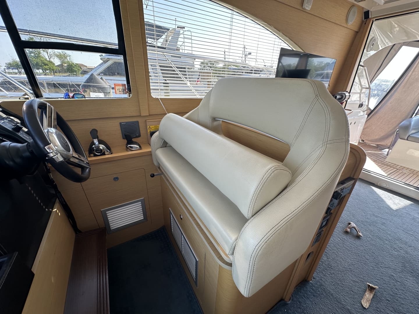 2011 Beneteau Monte Carlo 47 photo 43