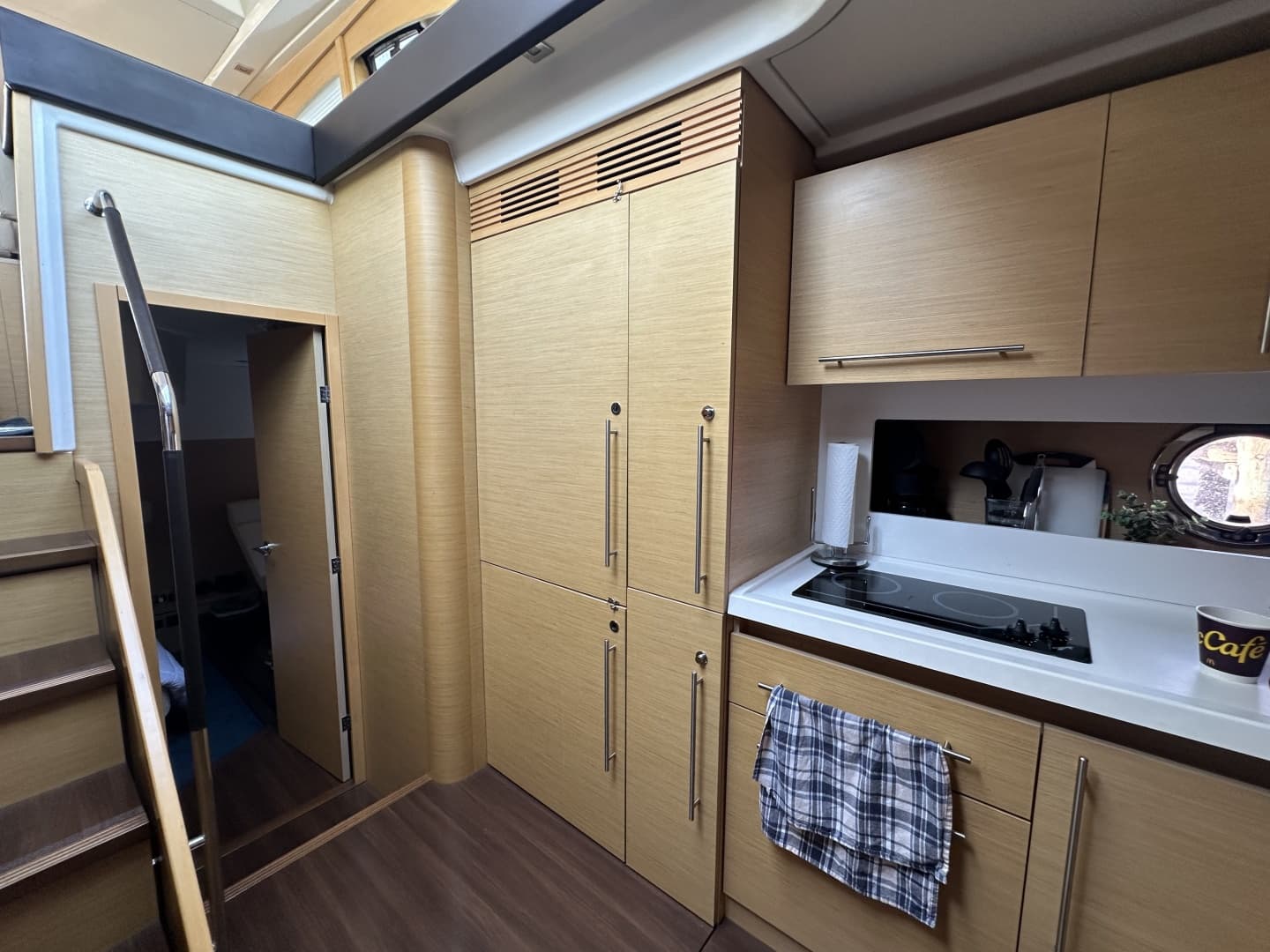2011 Beneteau Monte Carlo 47 photo 31
