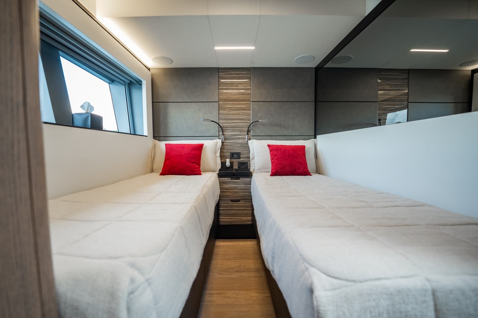 2024 Astondoa 66 Flybridge photo 85