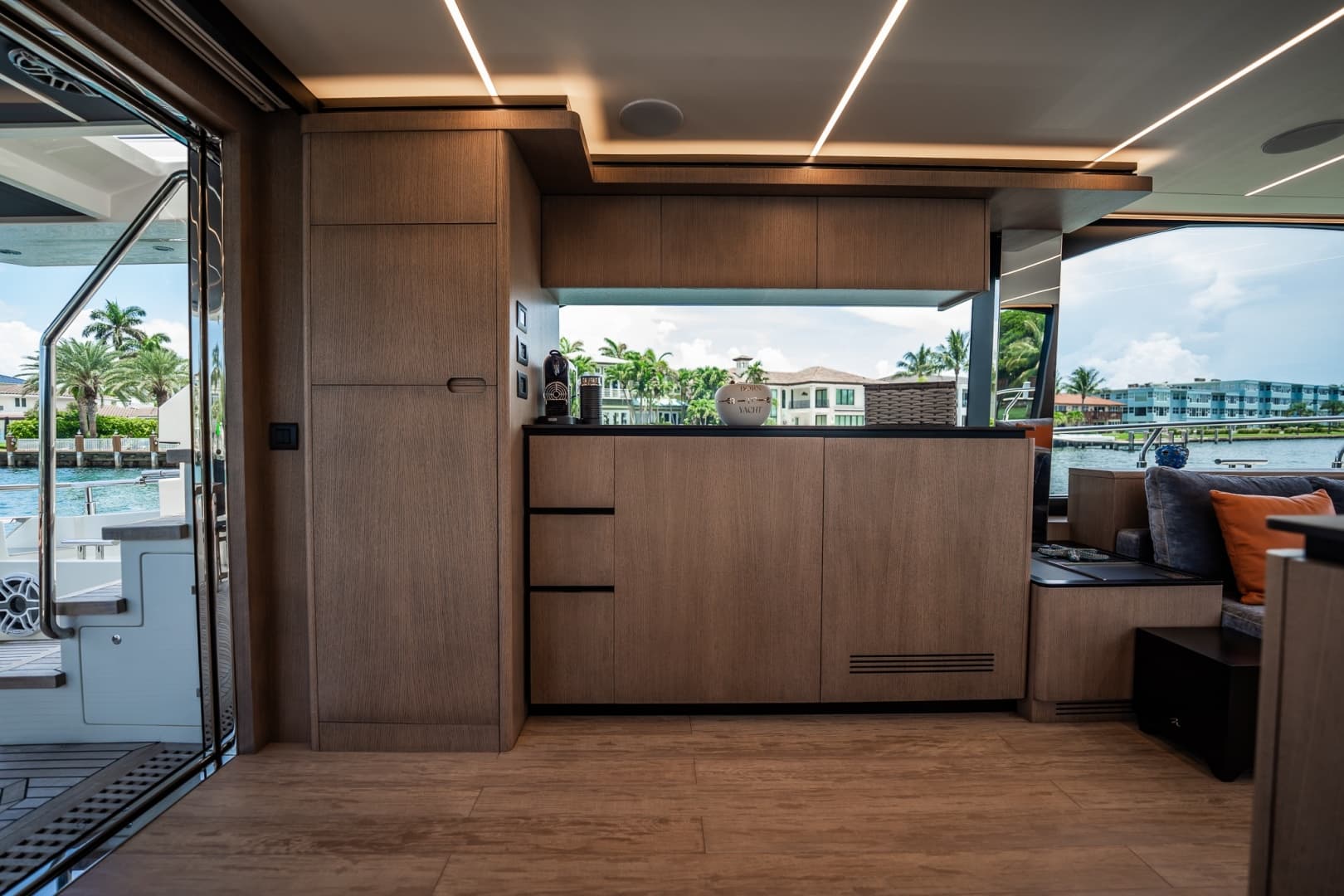 2024 Astondoa 66 Flybridge photo 39