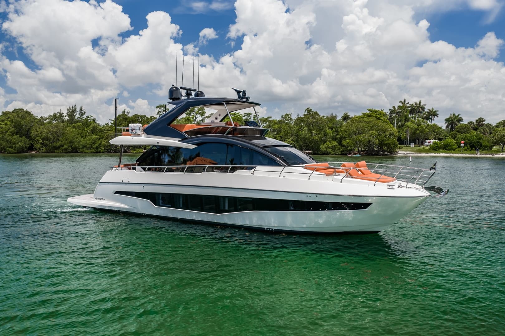 2024 Astondoa 66 Flybridge photo 5