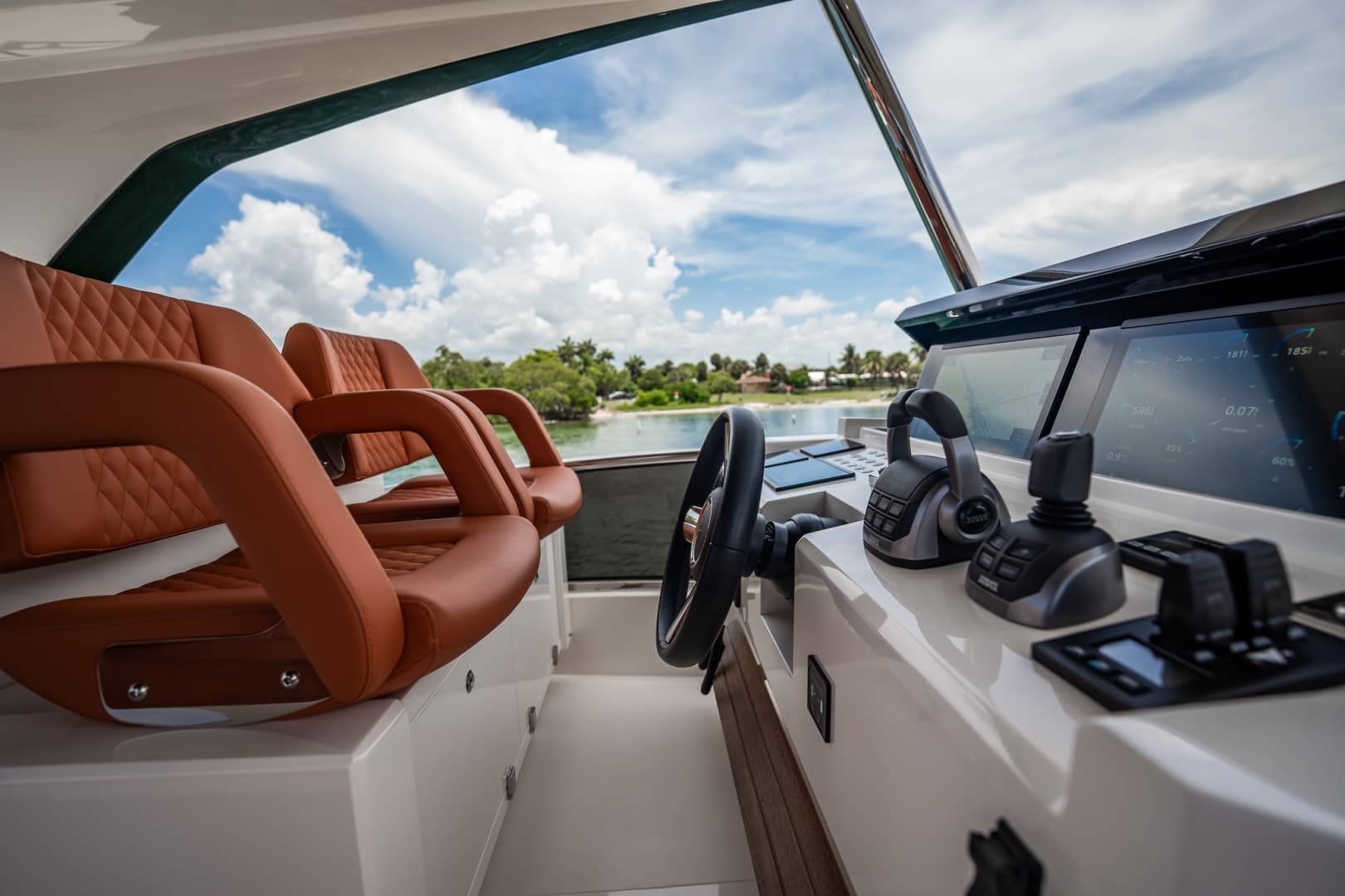 2024 Astondoa 66 Flybridge photo 19