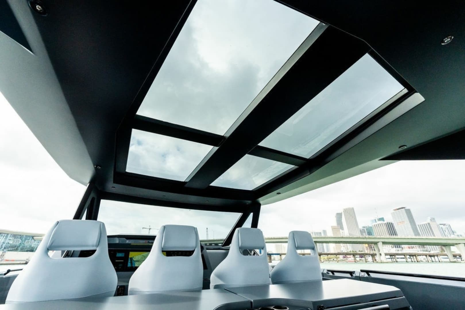 2024 Vanquish Yachts VQ55 photo 25