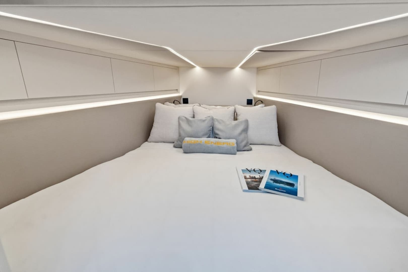 2024 Vanquish Yachts VQ55 photo 40