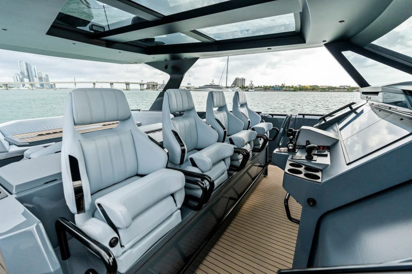 2024 Vanquish Yachts VQ55 photo 26