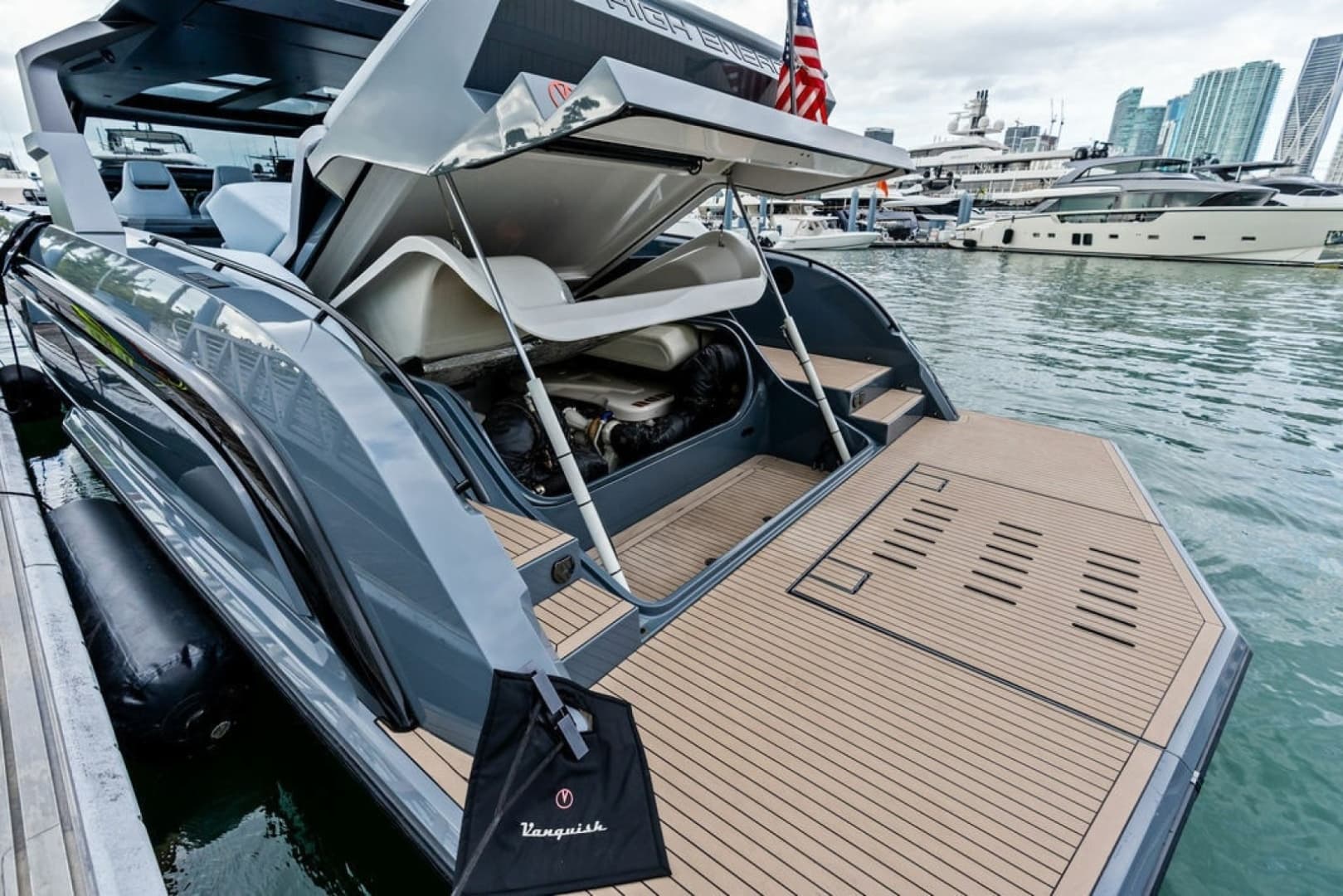 2024 Vanquish Yachts VQ55 photo 11