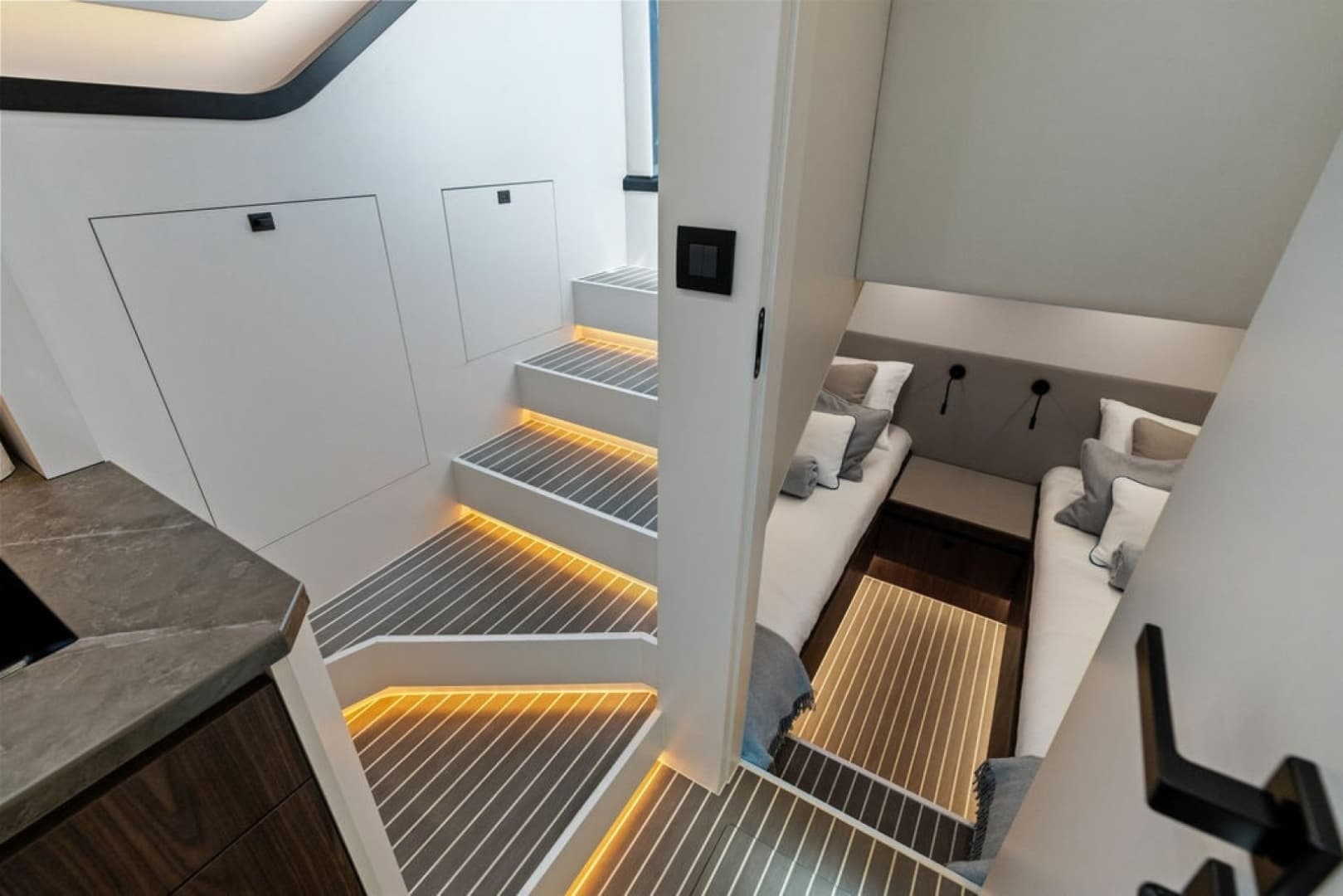 2024 Vanquish Yachts VQ55 photo 47