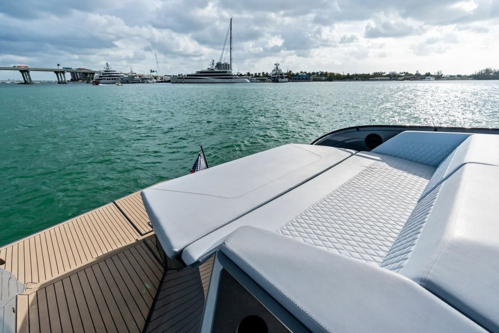 2024 Vanquish Yachts VQ55 photo 14