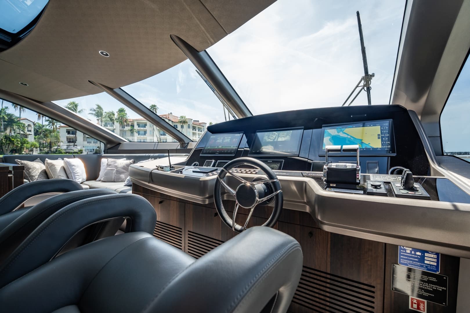 2025 Sunseeker 76 Yacht photo 55