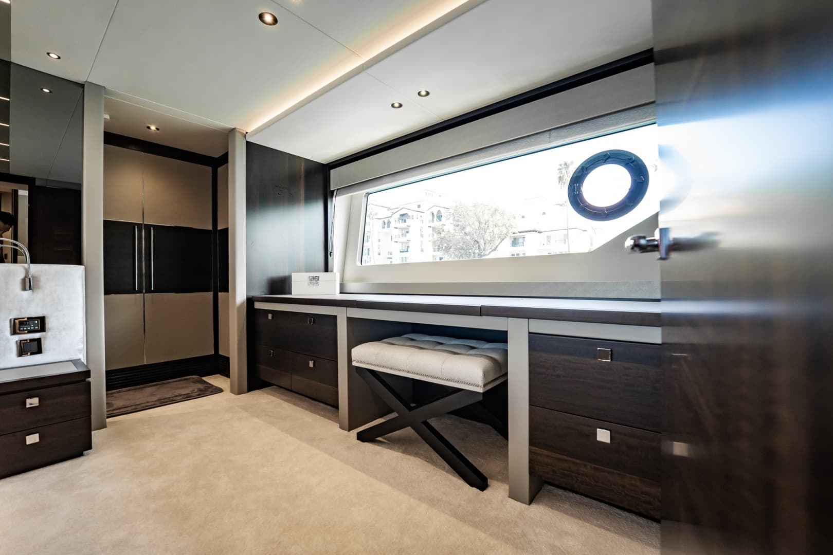 2025 Sunseeker 76 Yacht photo 79