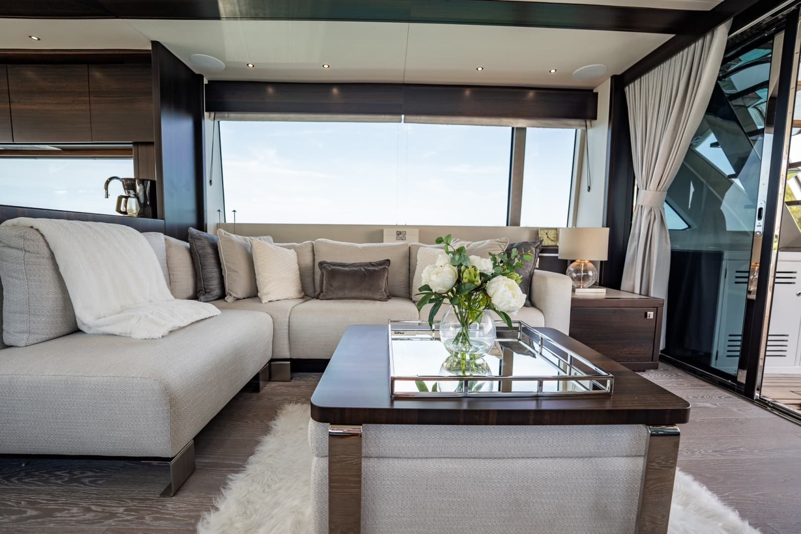 2025 Sunseeker 76 Yacht photo 46