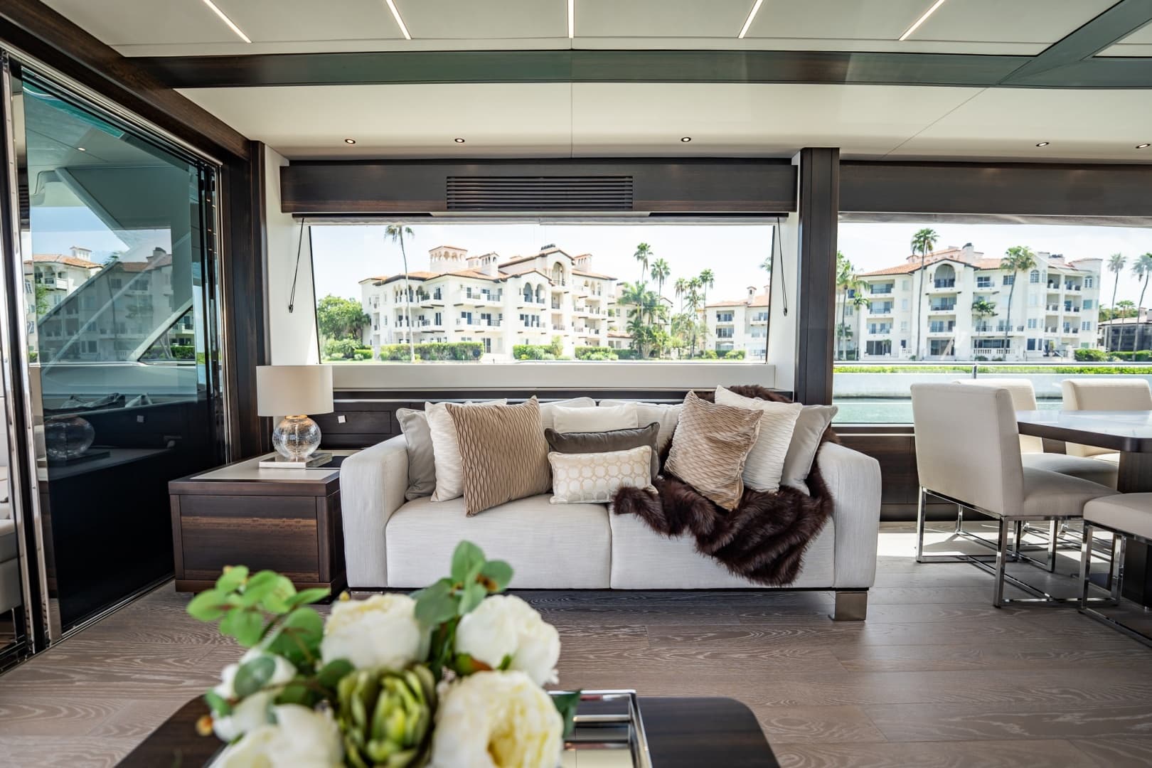 2025 Sunseeker 76 Yacht photo 48