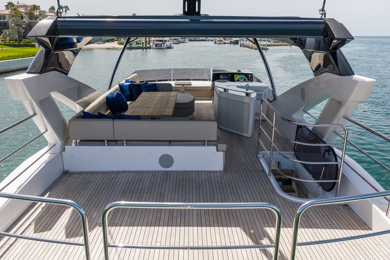 2025 Sunseeker 76 Yacht photo 27