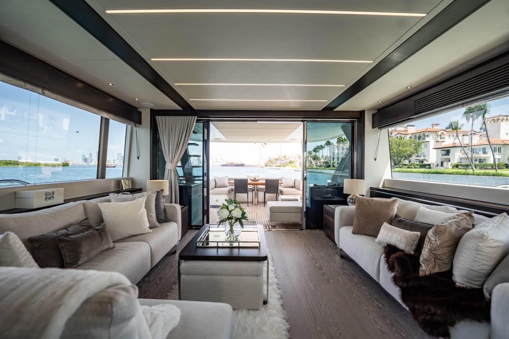 2025 Sunseeker 76 Yacht photo 45