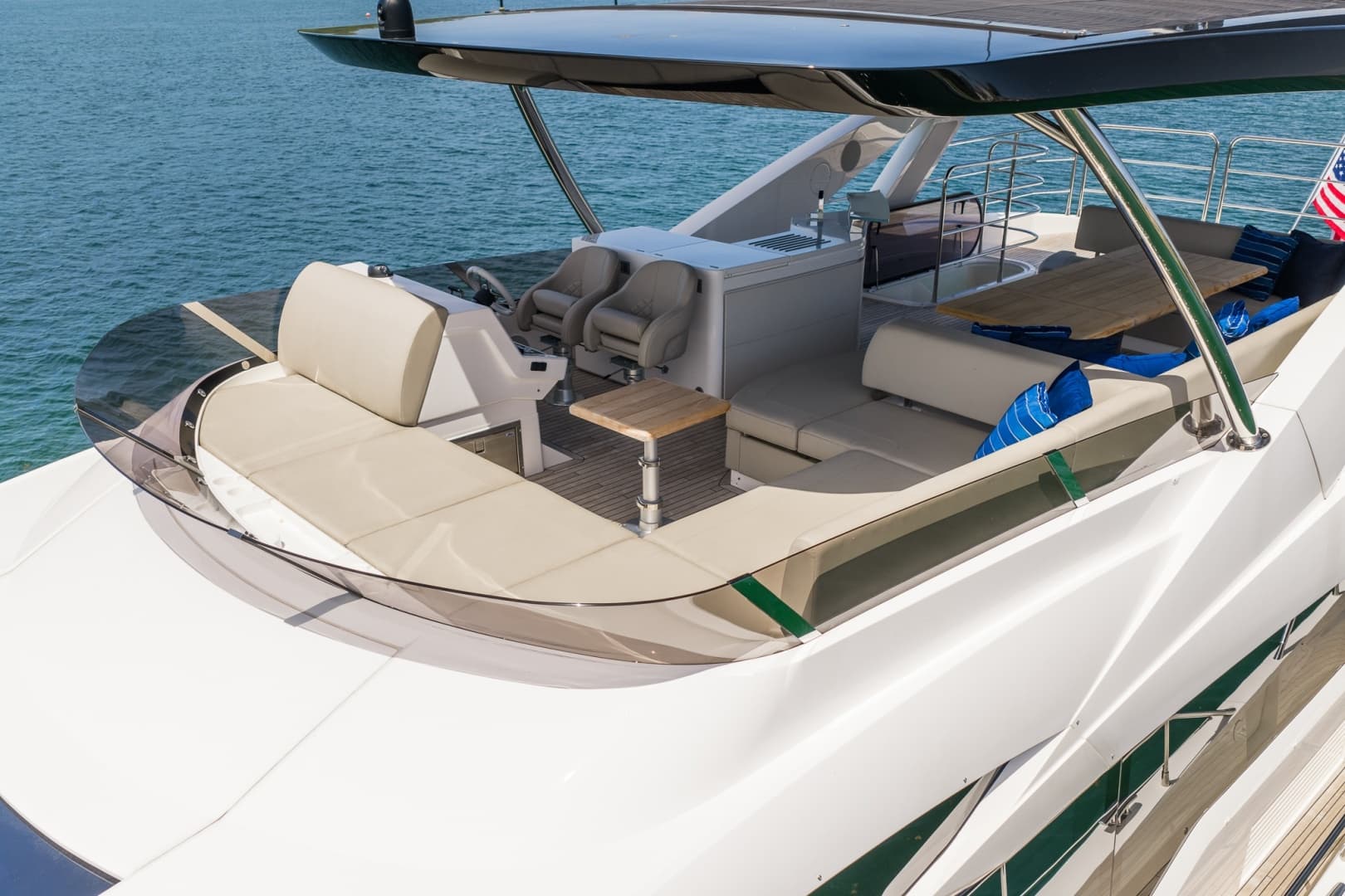 2025 Sunseeker 76 Yacht photo 26