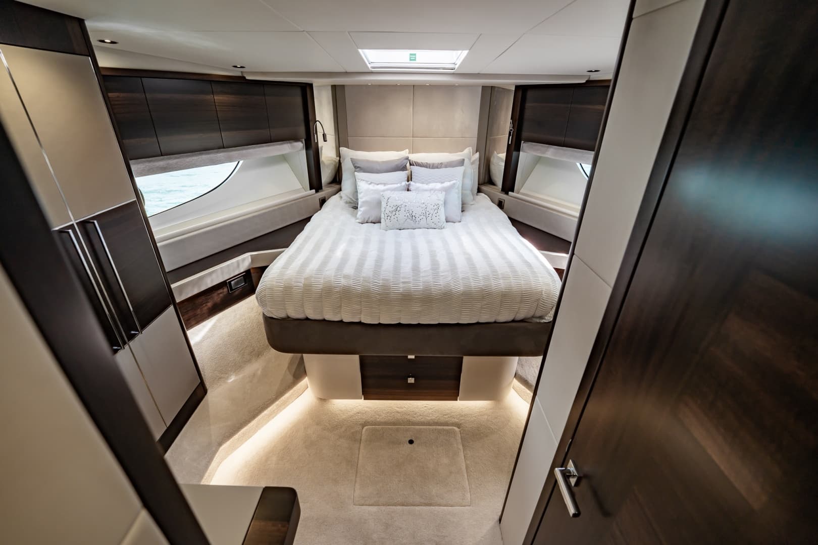 2025 Sunseeker 76 Yacht photo 75