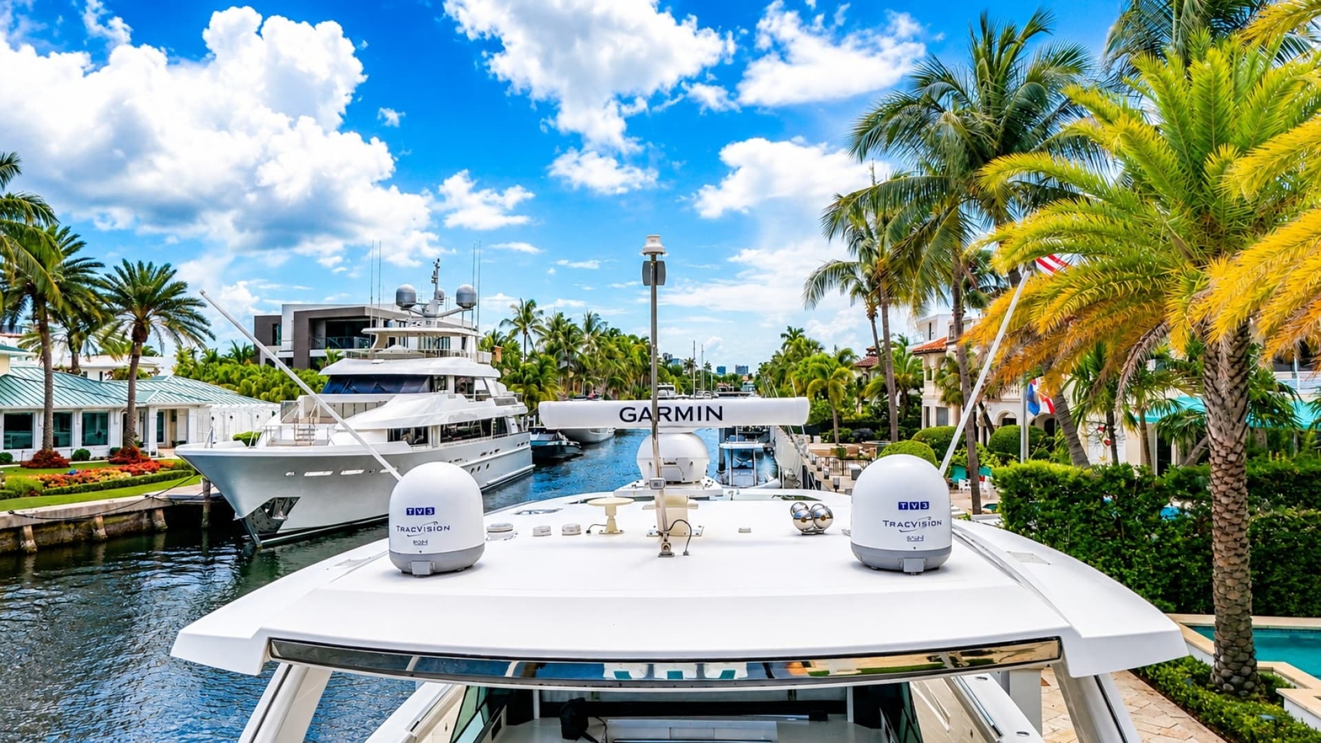 2024 Tiara Yachts 48 LS photo 23