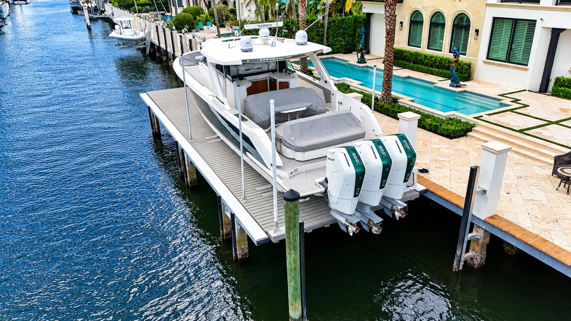 2024 Tiara Yachts 48 LS photo 33