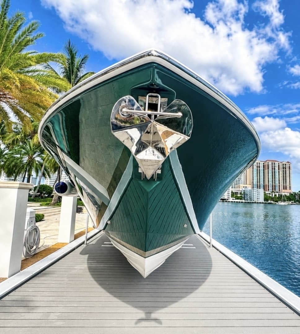 2024 Tiara Yachts 48 LS photo 3