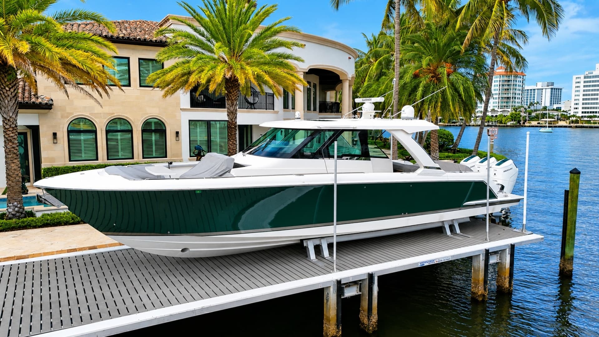 2024 Tiara Yachts 48 LS photo 31