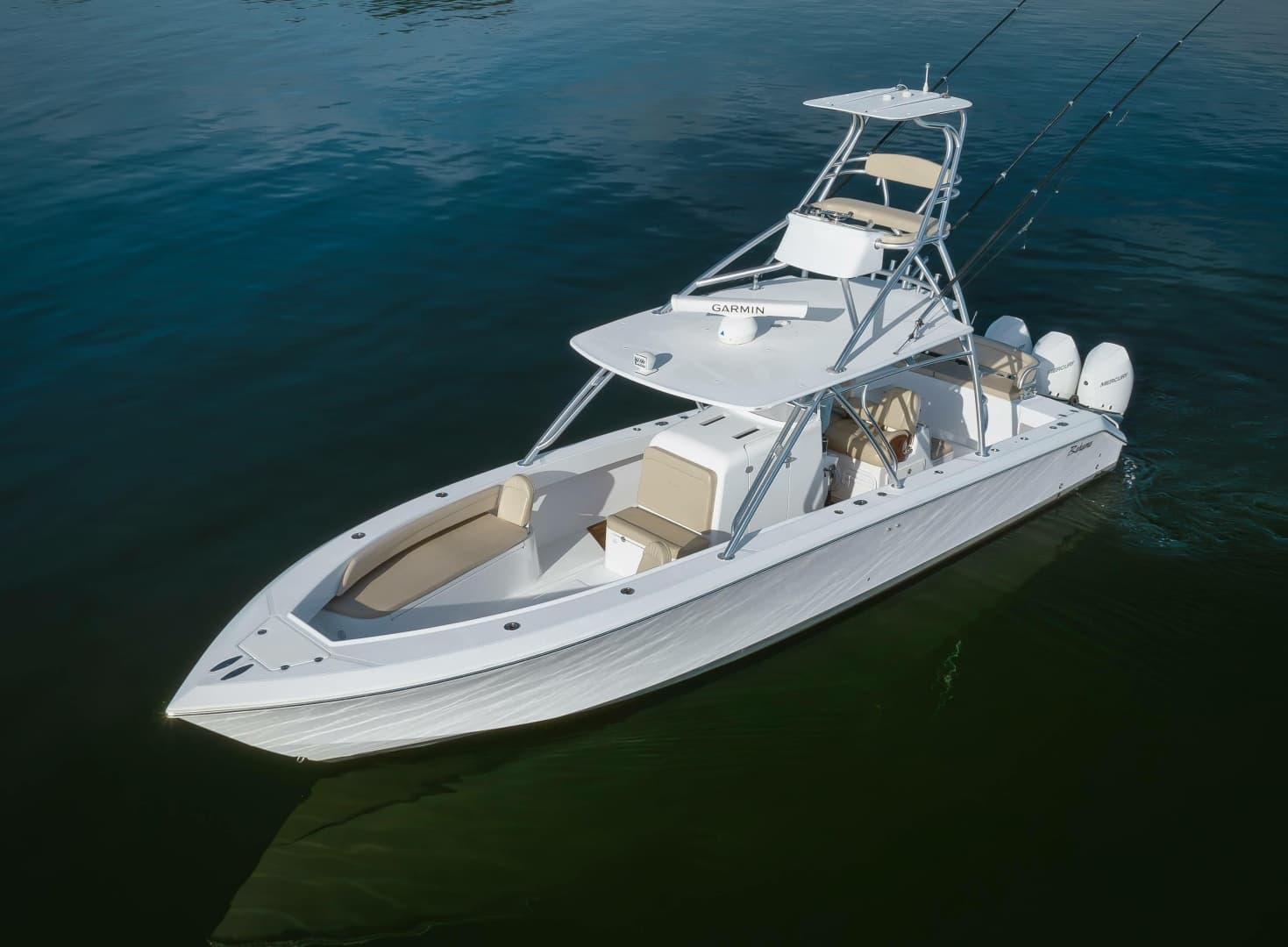 2017 Bahama 37 photo 13