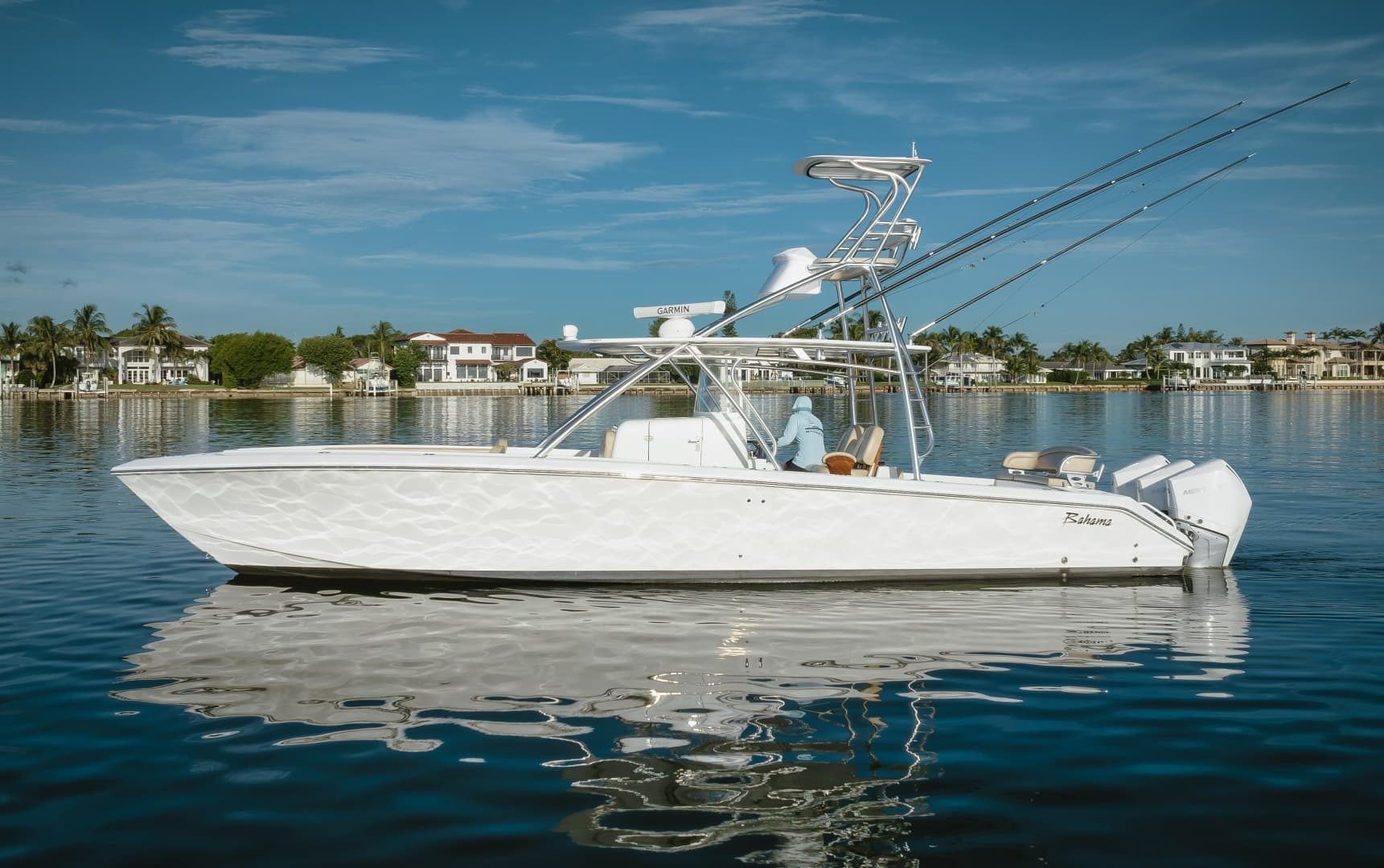 2017 Bahama 37 photo 8