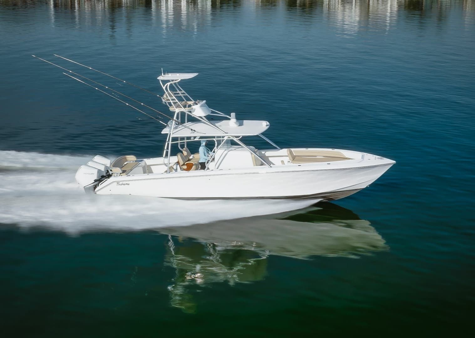 2017 Bahama 37 photo 9