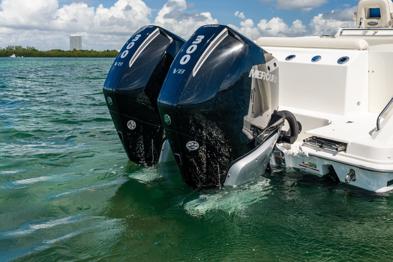 2024 Boston Whaler 280 Outrage photo 19