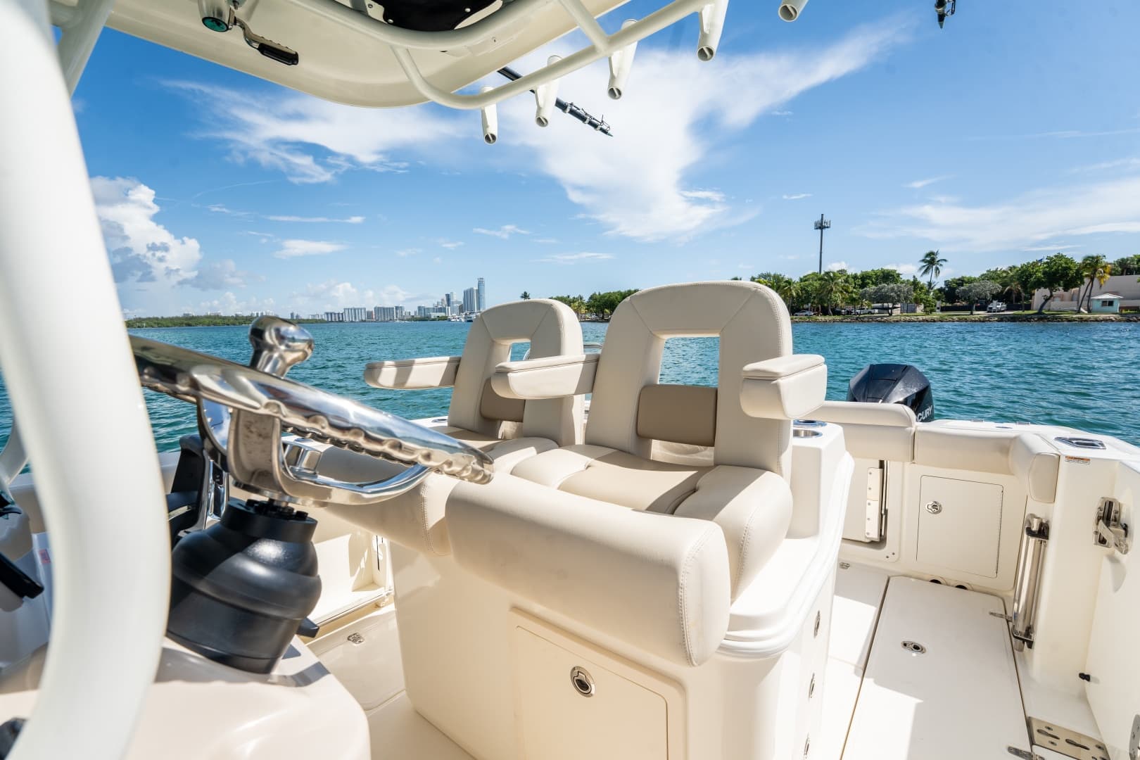 2024 Boston Whaler 280 Outrage photo 29