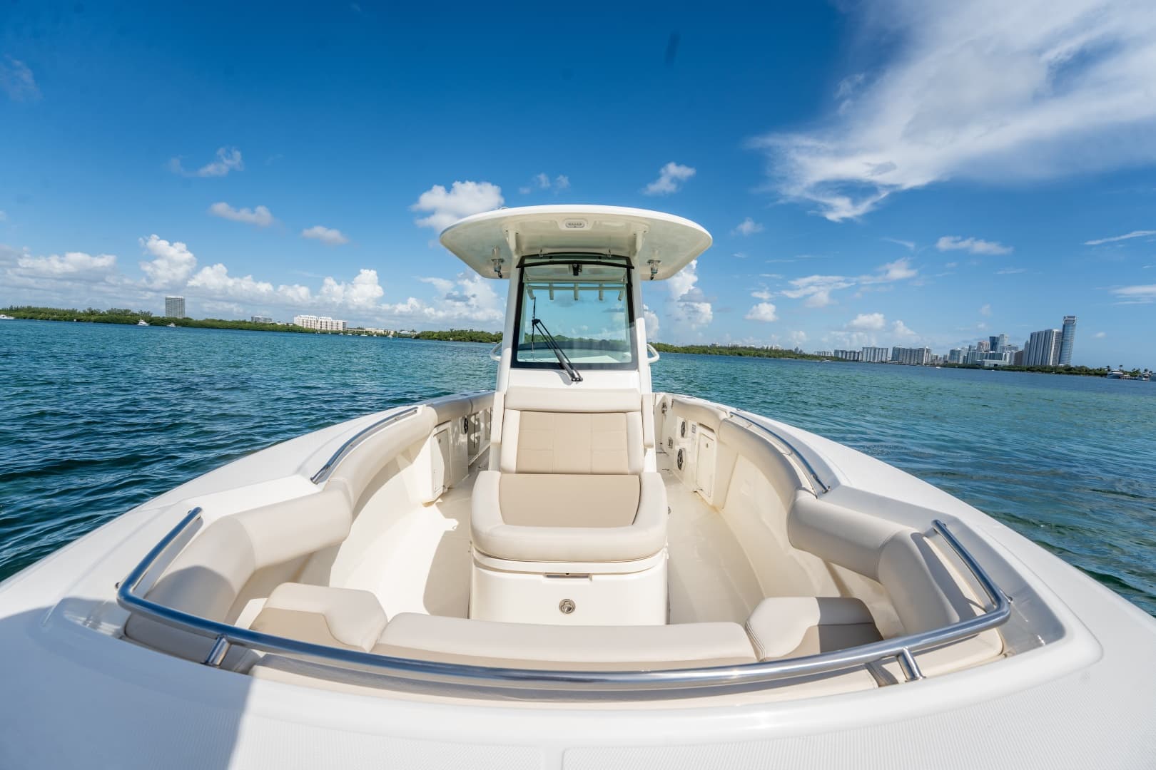 2024 Boston Whaler 280 Outrage photo 40