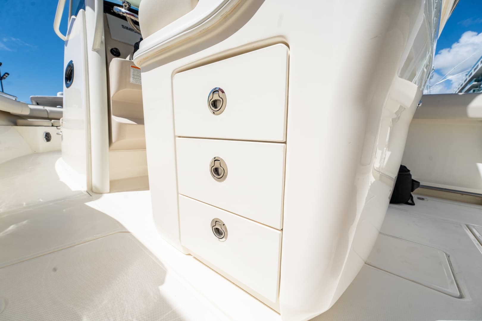 2024 Boston Whaler 280 Outrage photo 26