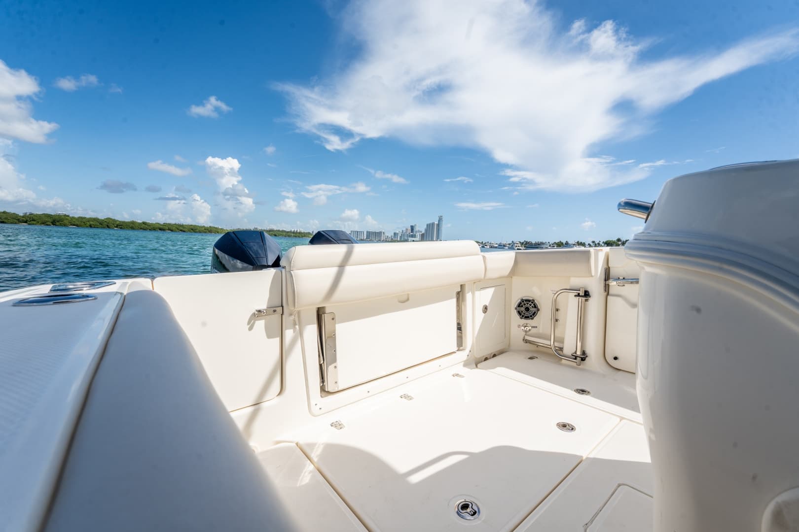 2024 Boston Whaler 280 Outrage photo 37