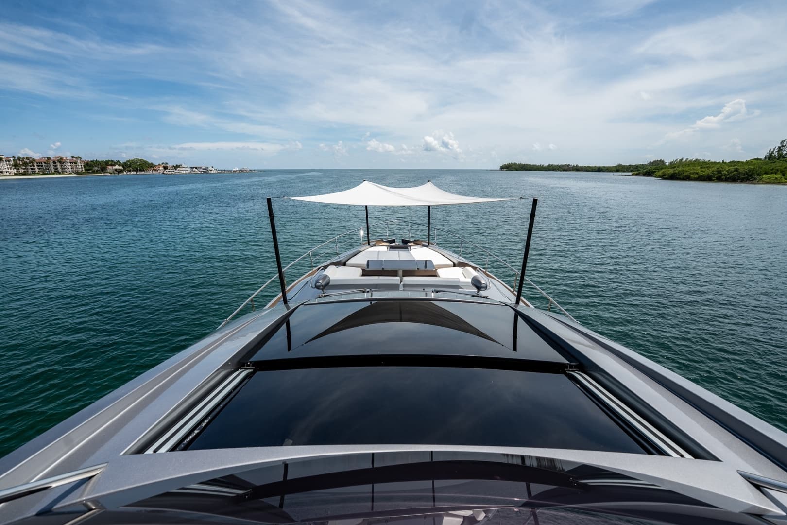 2019 Pershing 8X photo 26