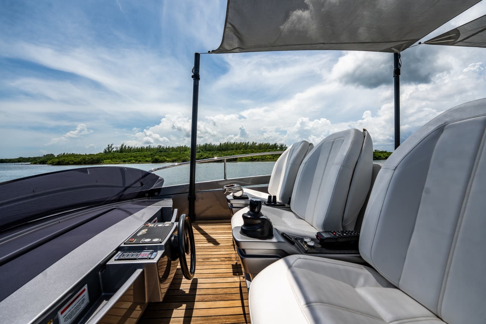 2019 Pershing 8X photo 36