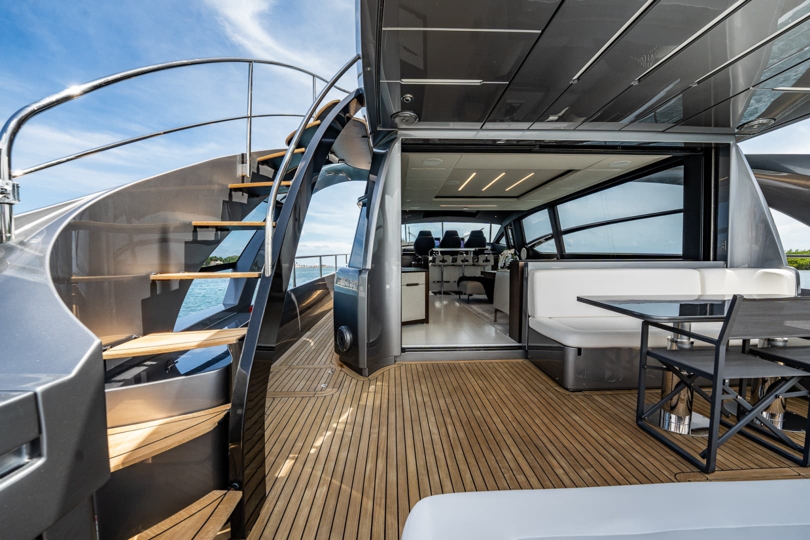2019 Pershing 8X photo 34