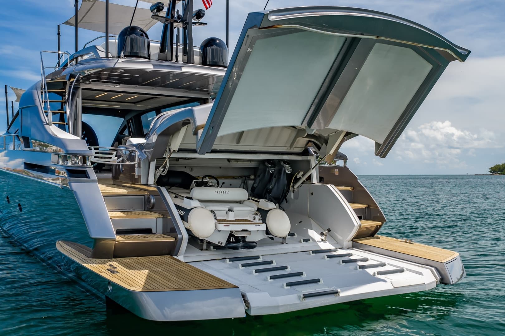2019 Pershing 8X photo 15