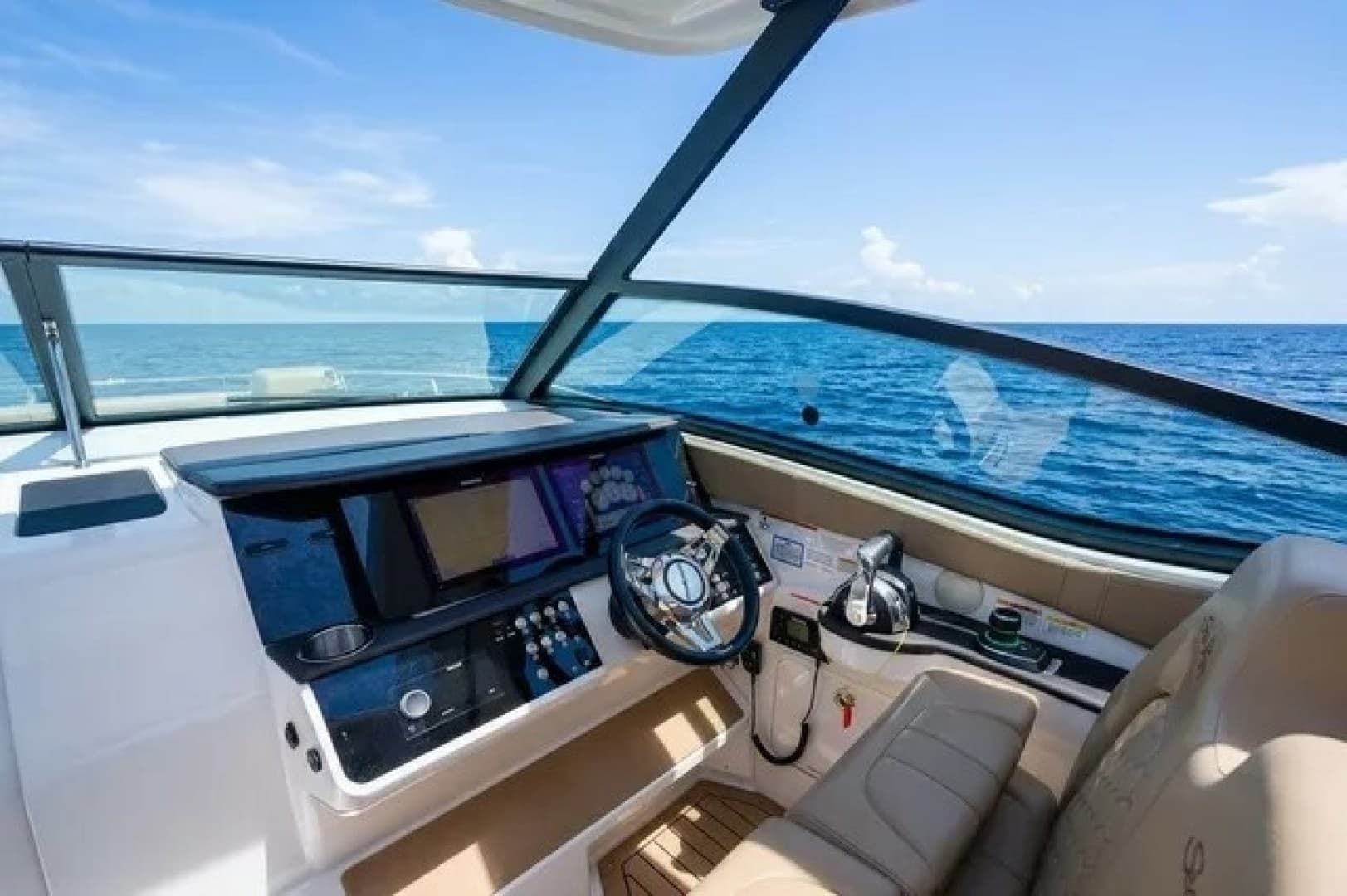 2020 Sea Ray Sundancer 320 photo 6