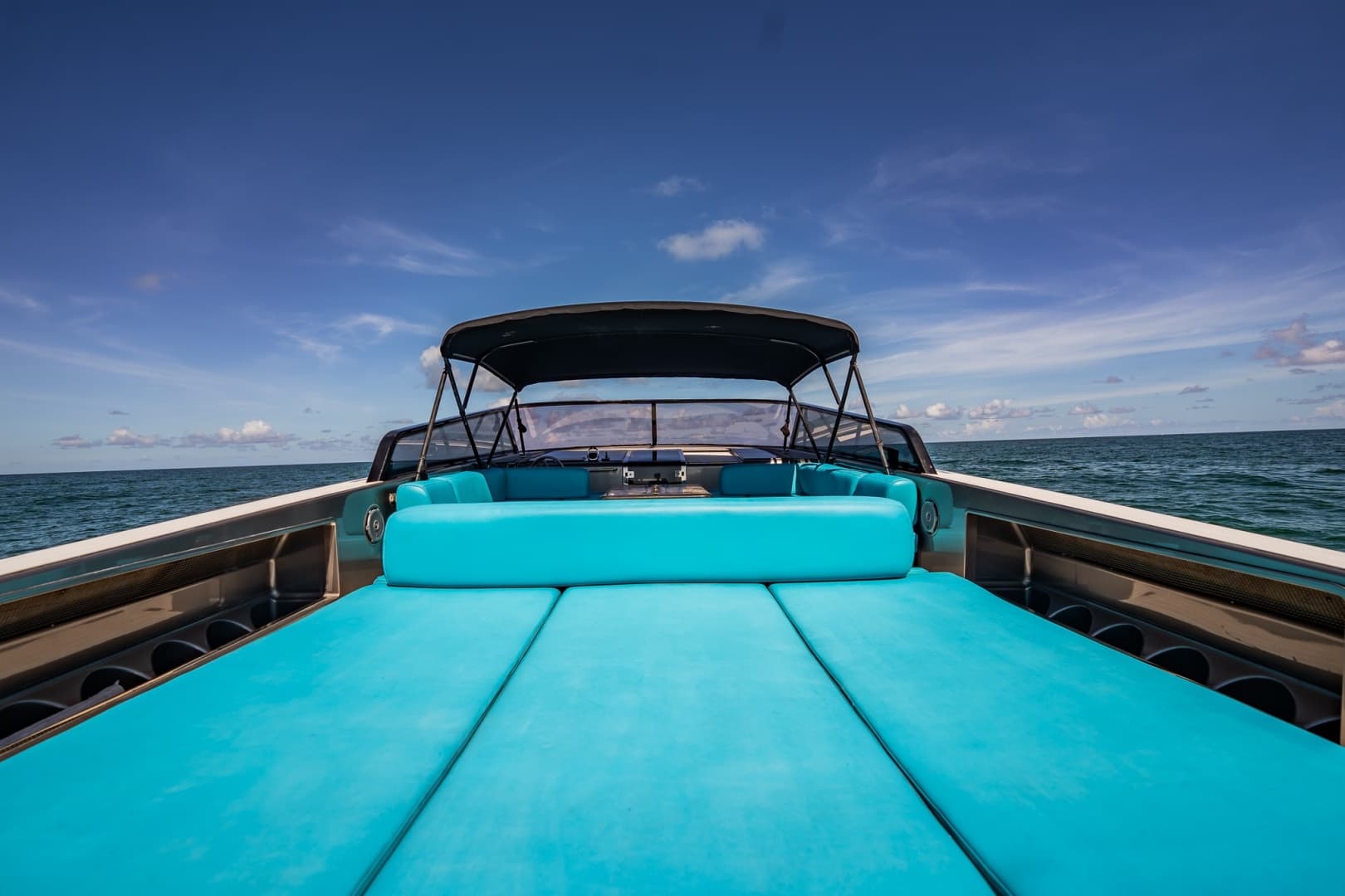 2015 VanDutch 55 photo 26