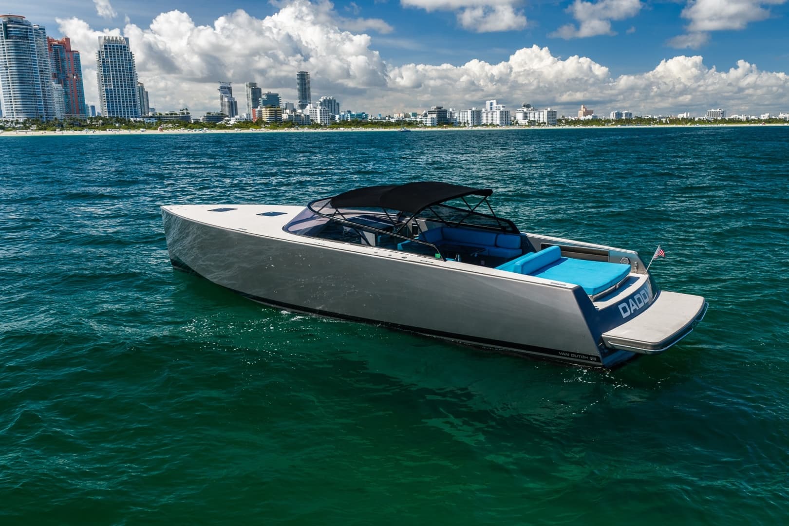 2015 VanDutch 55 photo 39