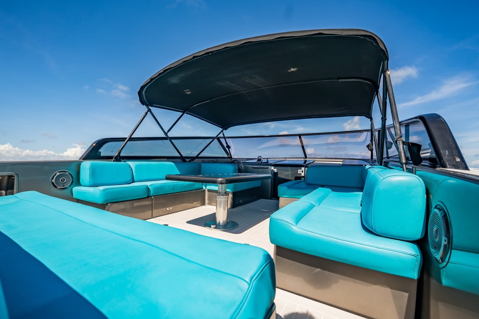 2015 VanDutch 55 photo 27