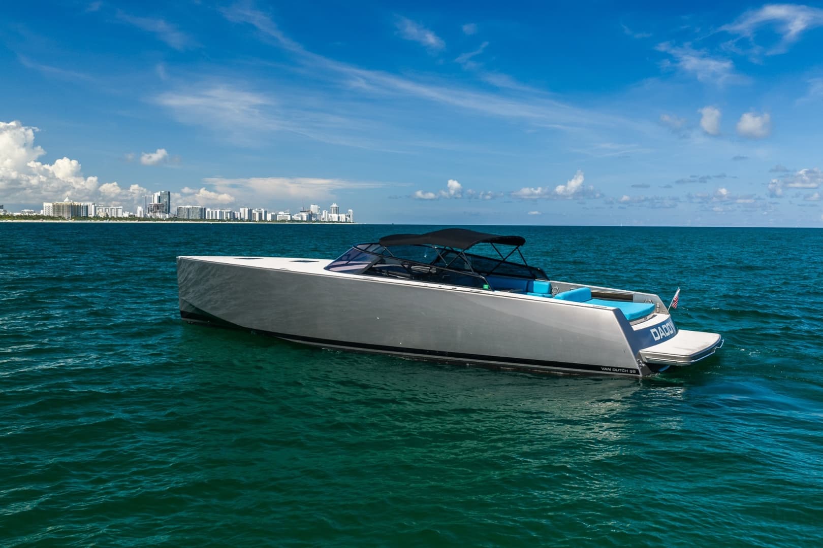 2015 VanDutch 55 photo 36