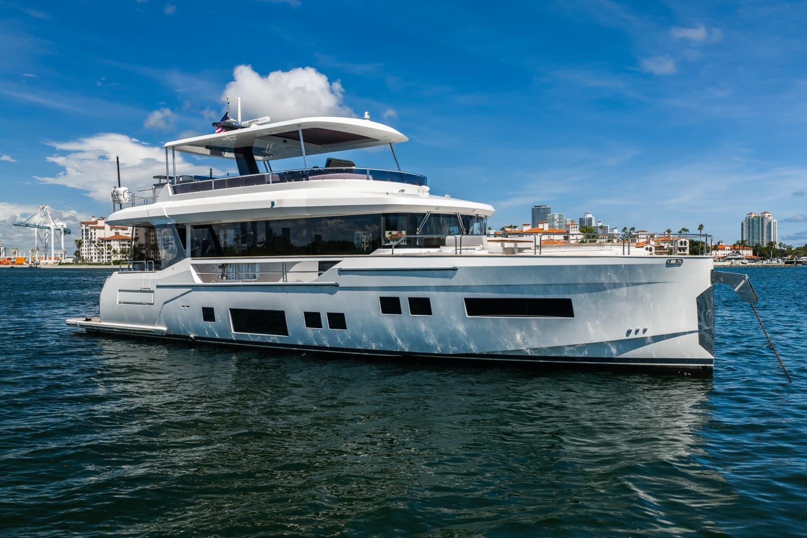 2023 Sirena 68 photo 2